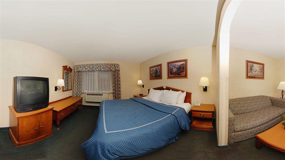 Spark By Hilton Tucson Airport Exterior foto